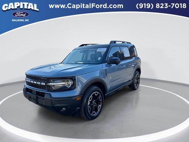 Certified 2025 Ford Bronco Sport Outer Banks w/ Outer Banks Tech Package+ image 2