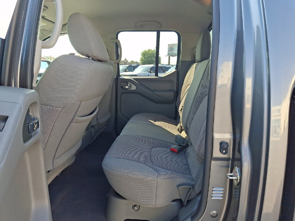Used 2019 Nissan Frontier SV AWD/4WD image 10