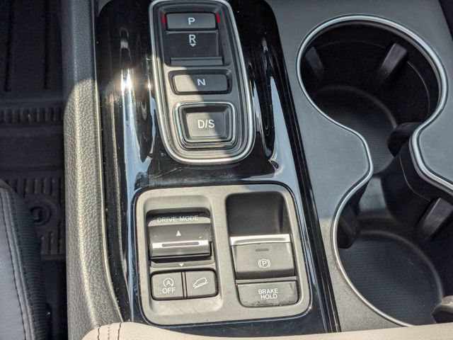 Used 2024 Honda Pilot Touring image 19