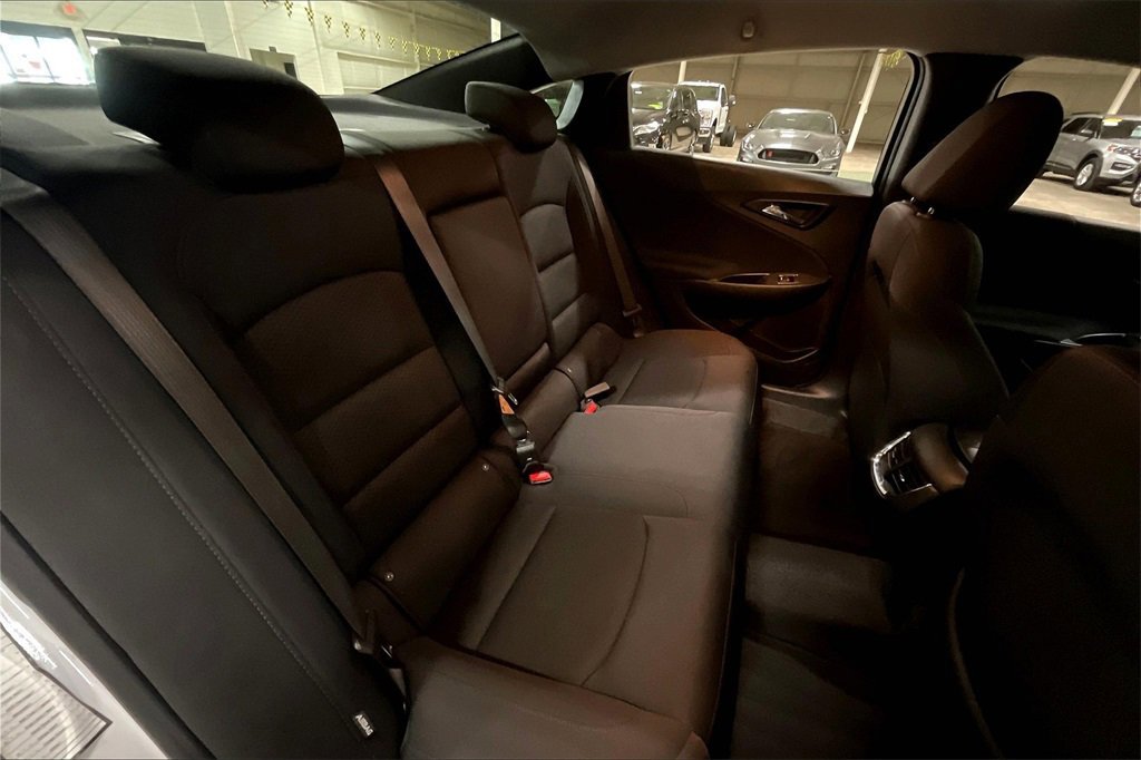 Used 2024 Chevrolet Malibu LT image 25