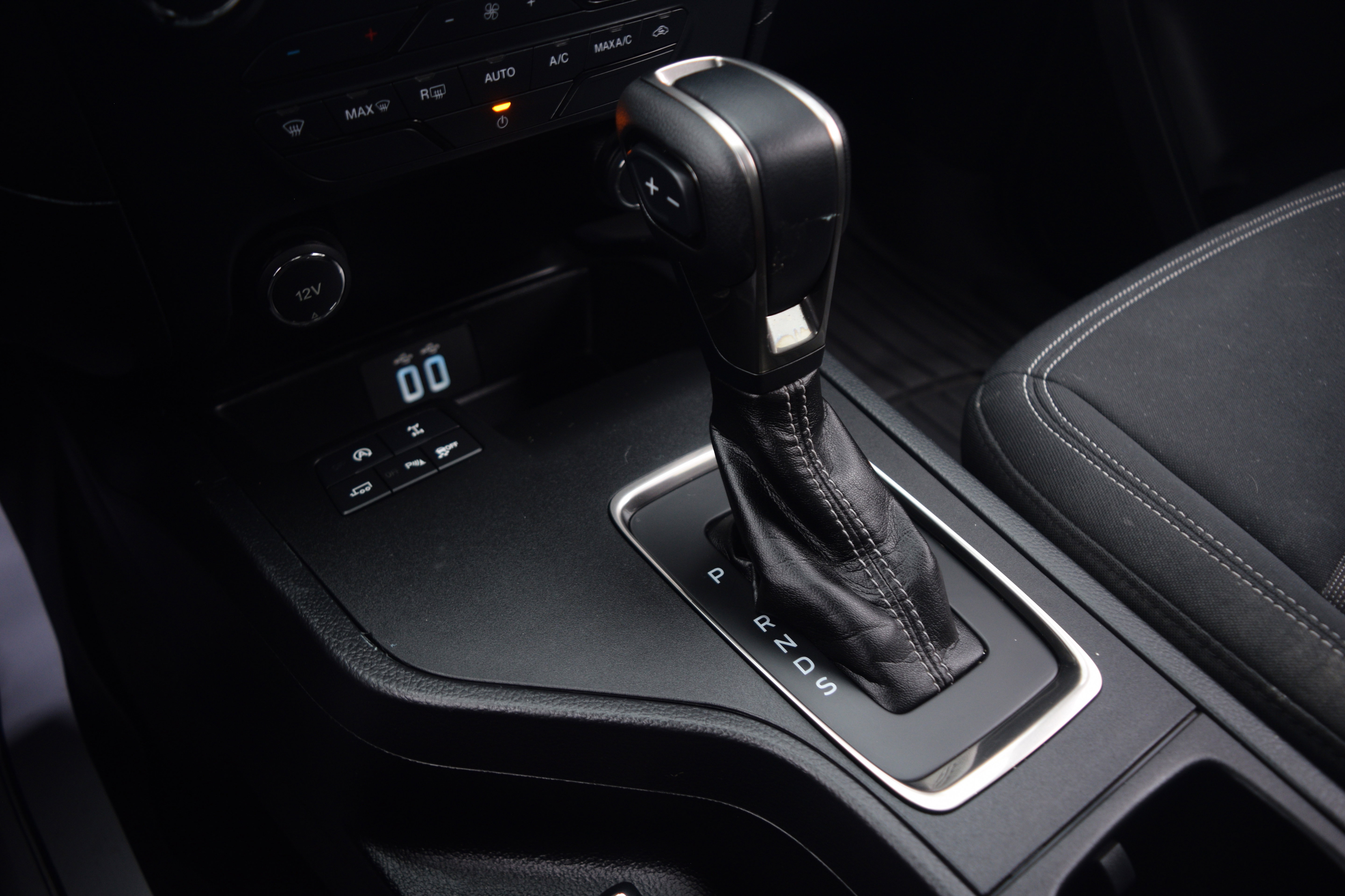 Certified 2019 Ford Ranger XLT w/ Equipment Group 301A Mid image 12