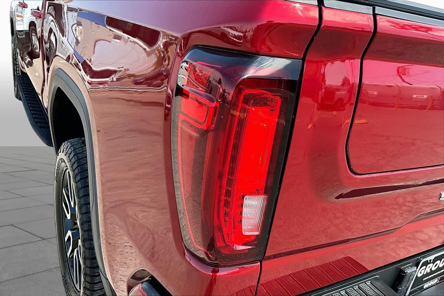 Used 2022 GMC Sierra 1500 AT4 w/ AT4 Premium Package AWD/4WD image 28