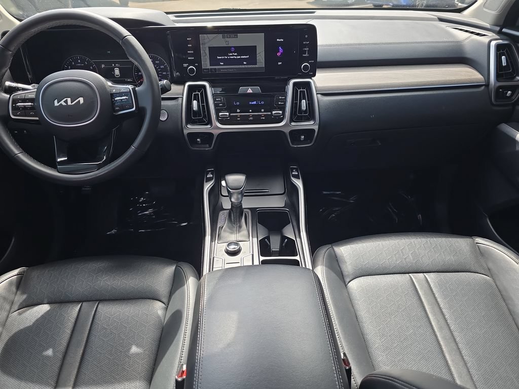 Used 2022 Kia Sorento S AWD/4WD image 12