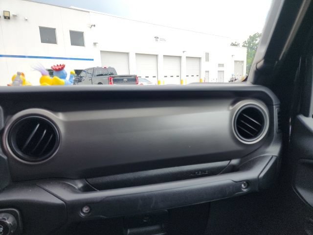 Used 2022 Jeep Gladiator Sport AWD/4WD image 41