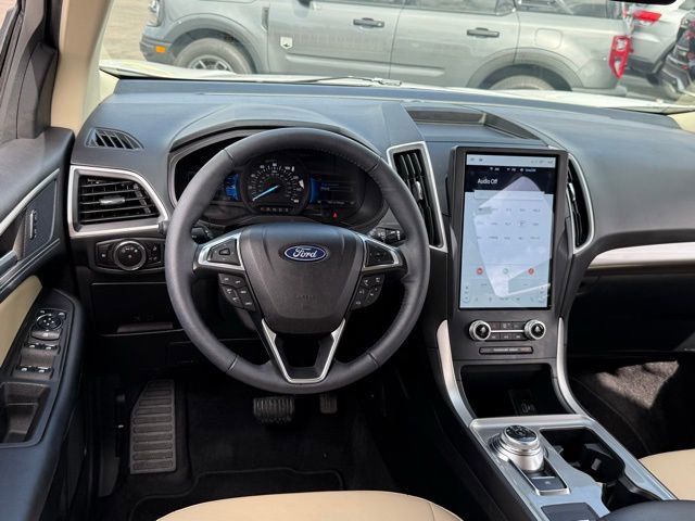 Certified 2023 Ford Edge SEL w/ Convenience Package AWD/4WD image 5