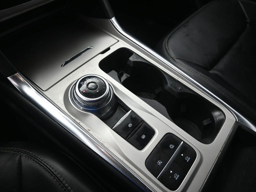 Certified 2021 Ford Explorer XLT w/ Equipment Group 202A image 31