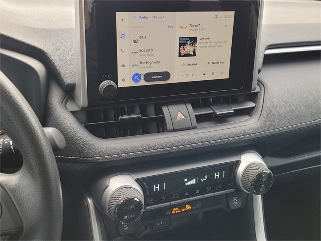 Used 2025 Toyota RAV4 XLE image 18