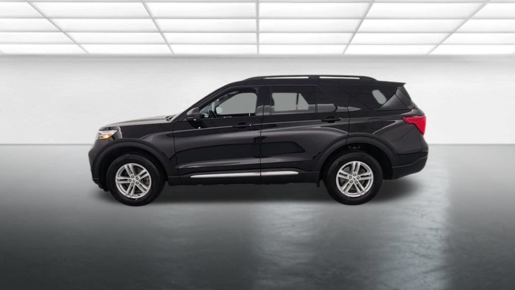 Certified 2023 Ford Explorer XLT AWD/4WD image 6