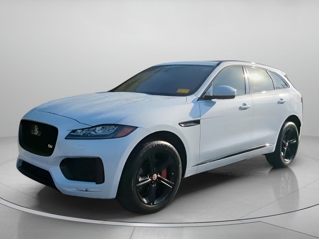 Used 2019 Jaguar F-PACE S image 7