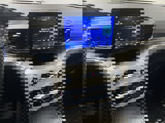 Certified 2022 Ford Explorer XLT w/ XLT Sport Appearance Package image 23