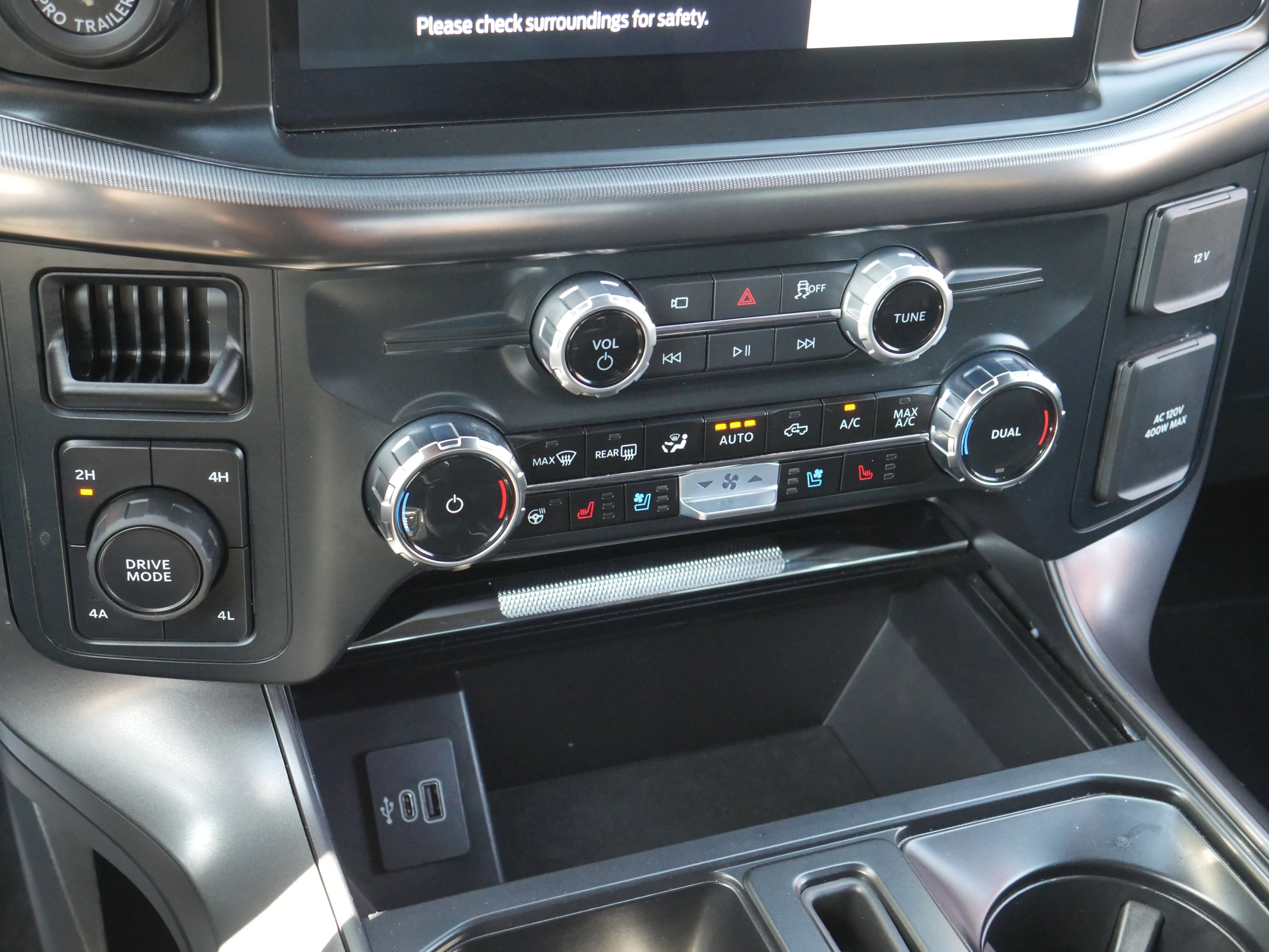 Certified 2025 Ford F150 Lariat AWD/4WD image 13