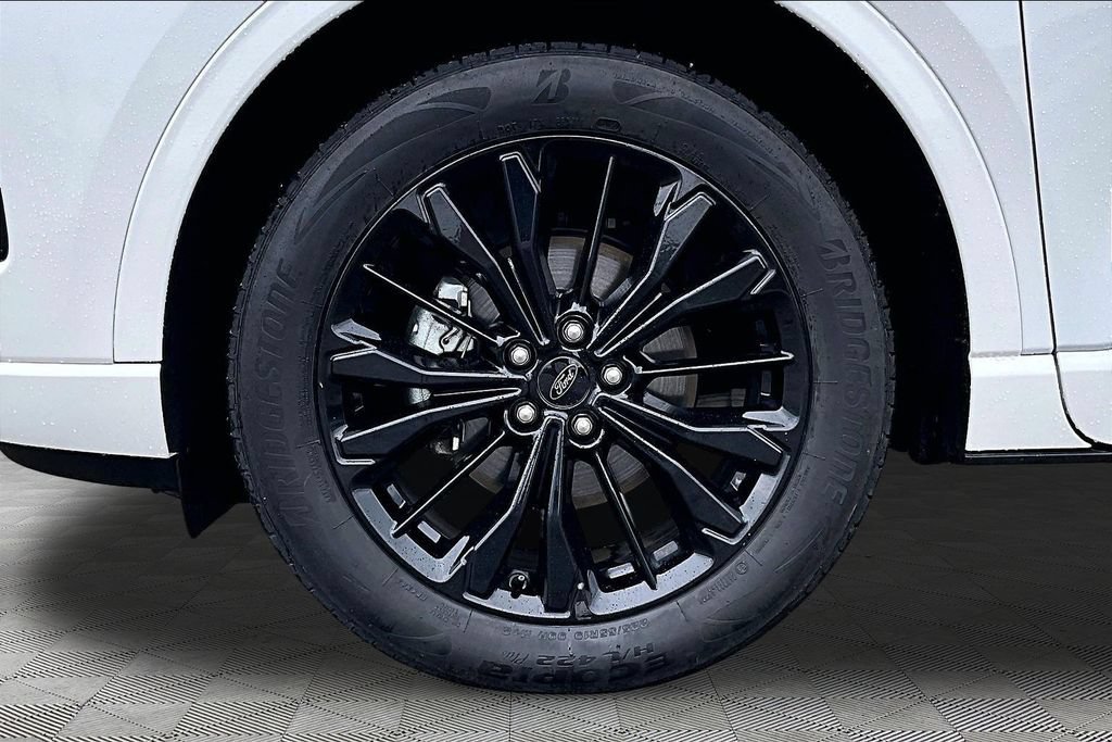 Certified 2023 Ford Escape ST-Line Elite AWD/4WD image 9