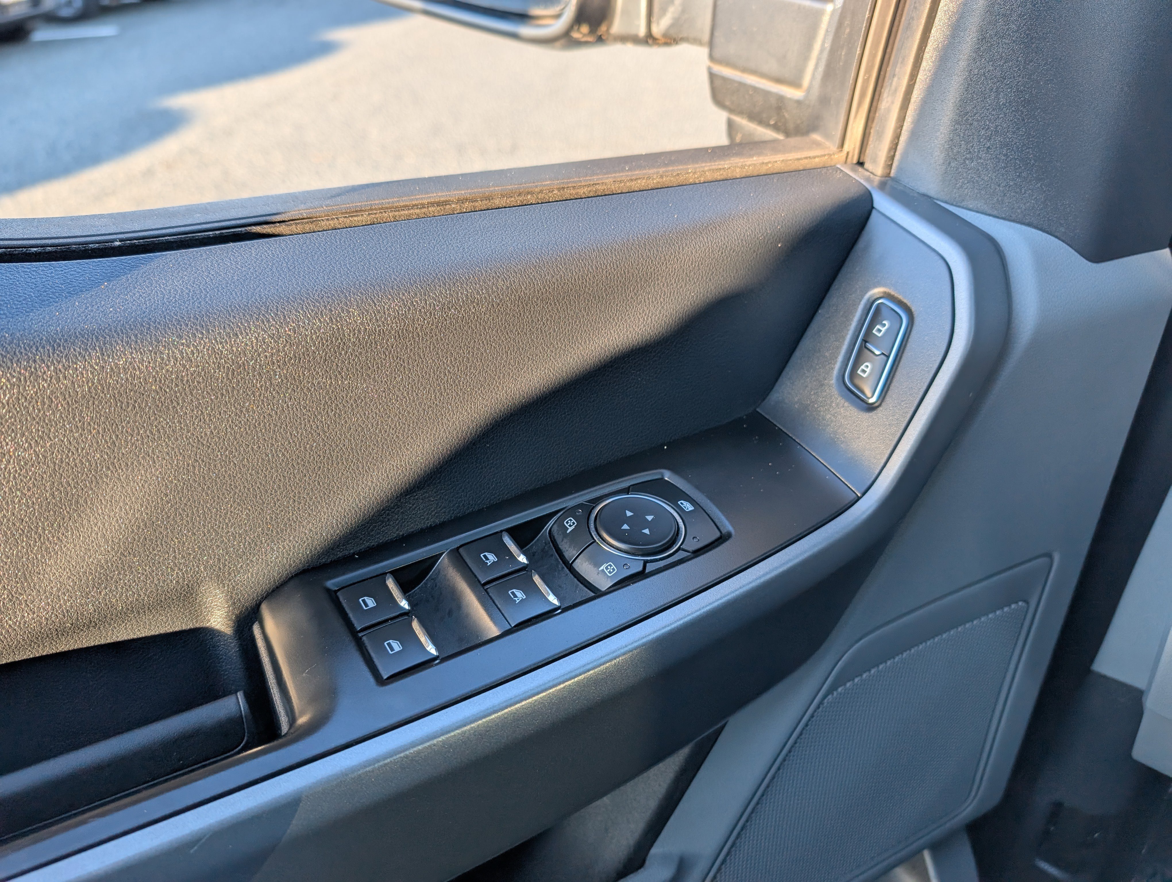 Certified 2024 Ford F250 XL w/ STX Appearance Package image 17