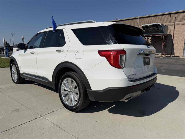 Certified 2022 Ford Explorer Limited w/ Equipment Group 301A image 3