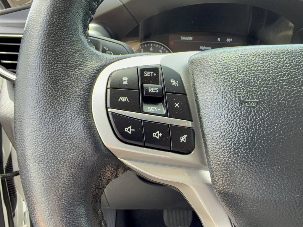 Certified 2023 Ford Explorer Limited w/ Limited Technology Package RWD image 27