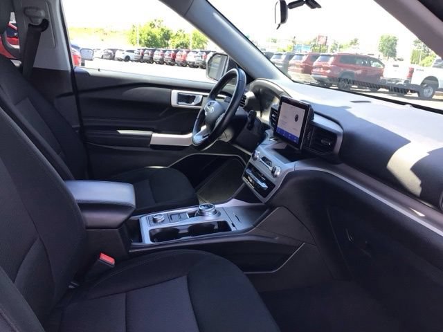 Certified 2022 Ford Explorer XLT AWD/4WD image 11