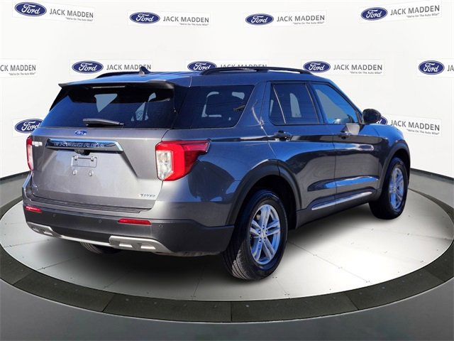 Certified 2022 Ford Explorer XLT w/ Equipment Group 202A image 4