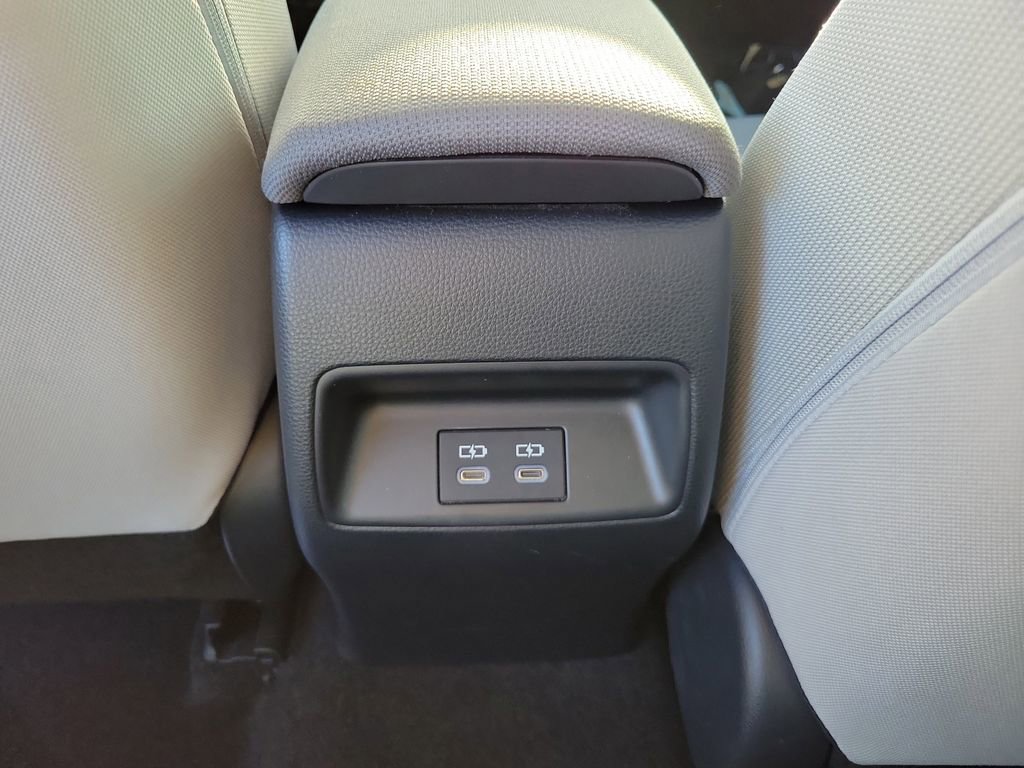 Used 2025 Toyota Corolla LE image 11