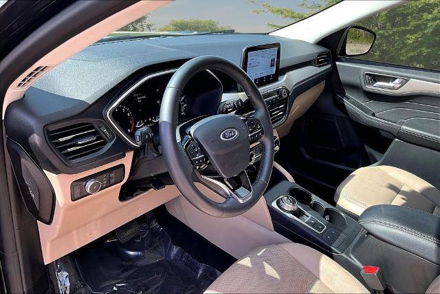 Certified 2022 Ford Escape SEL AWD/4WD image 13