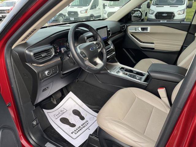 Certified 2022 Ford Explorer Limited w/ Equipment Group 301A AWD/4WD image 9