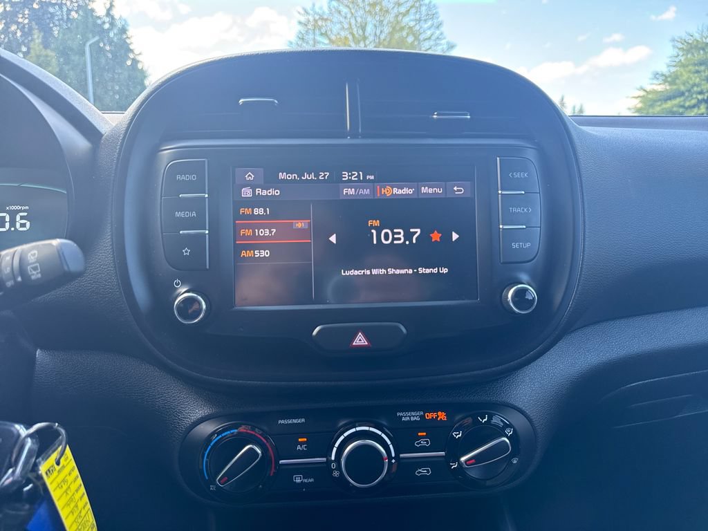 Used 2023 Kia Soul LX w/ LX Technology Package FWD image 27