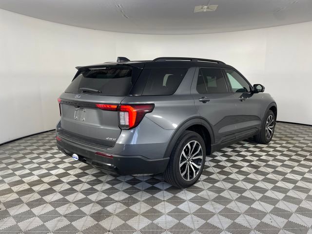 Certified 2025 Ford Explorer ST-Line AWD/4WD image 19
