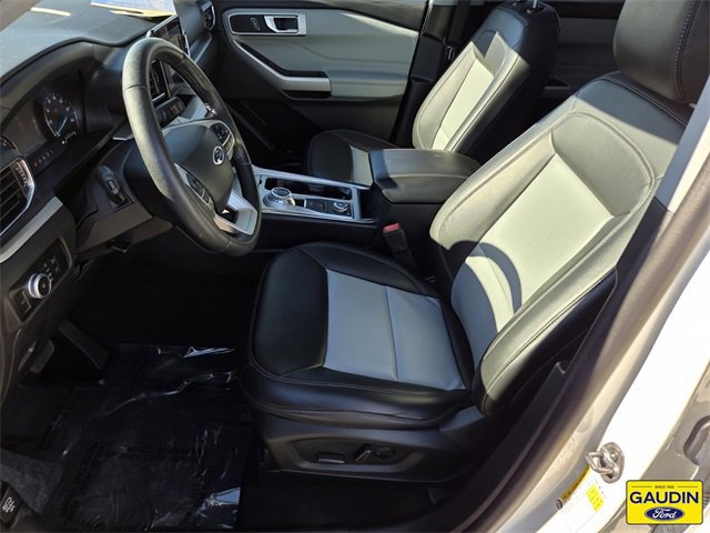 Certified 2023 Ford Explorer XLT w/ Equipment Group 202A image 11