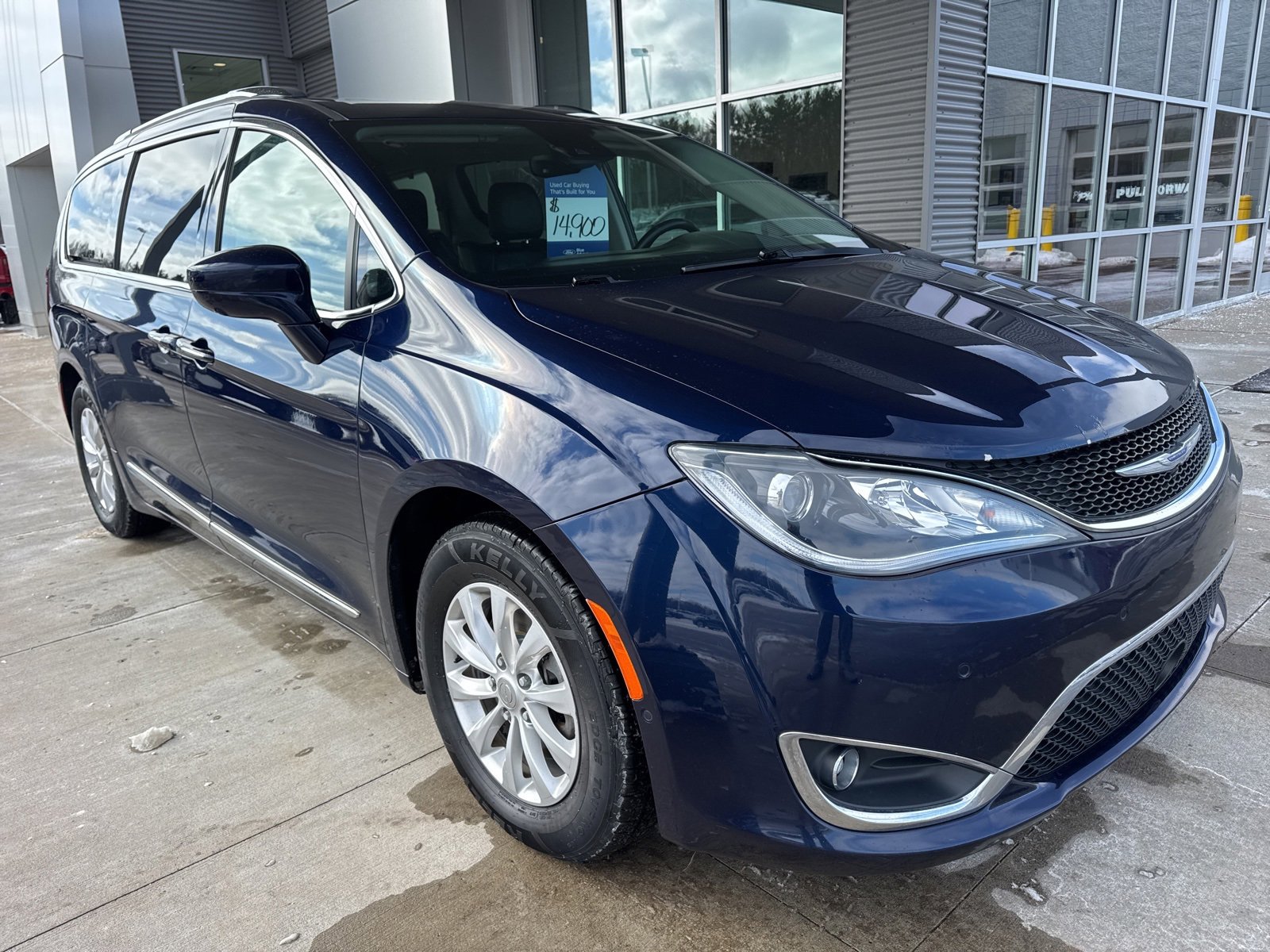 Used 2018 Chrysler Pacifica Touring-L Plus w/ Advanced Safetytec Group image 10