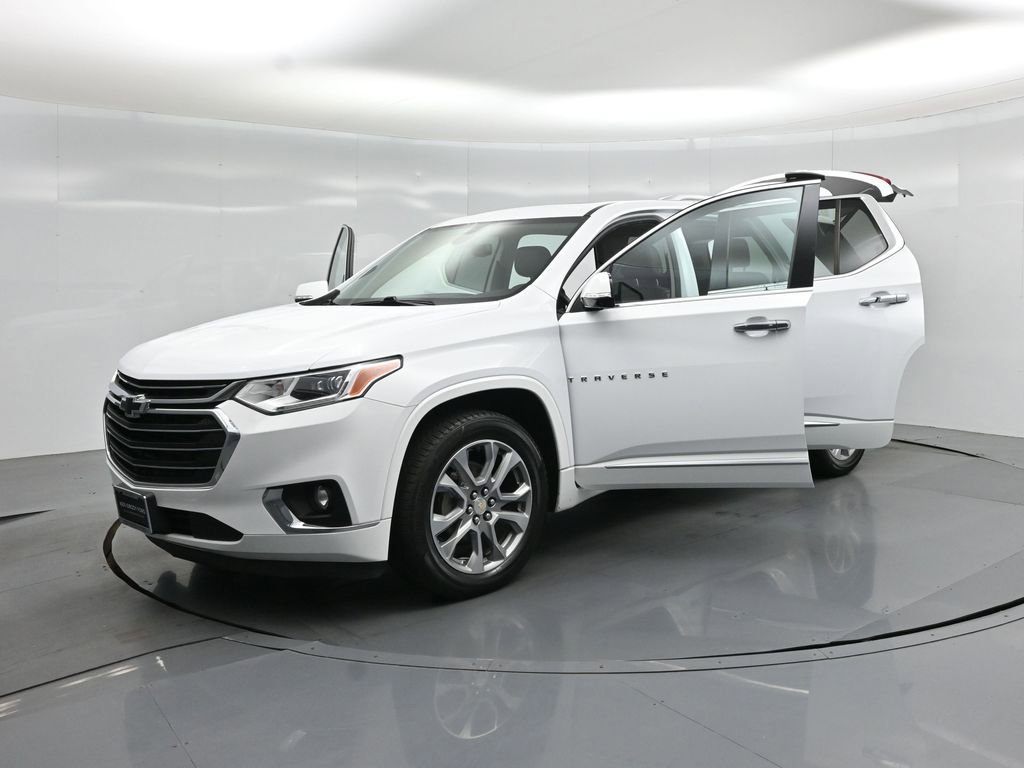 Used 2018 Chevrolet Traverse Premier w/ Driver Confidence II Package FWD image 30