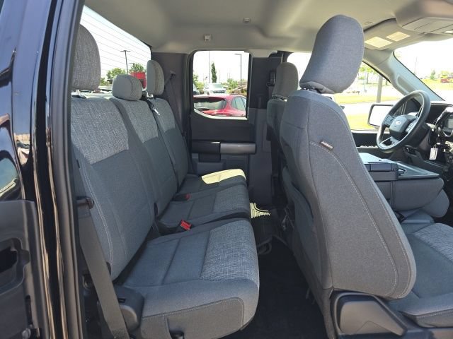 Certified 2022 Ford F150 XLT w/ Trailer Tow Package AWD/4WD image 17