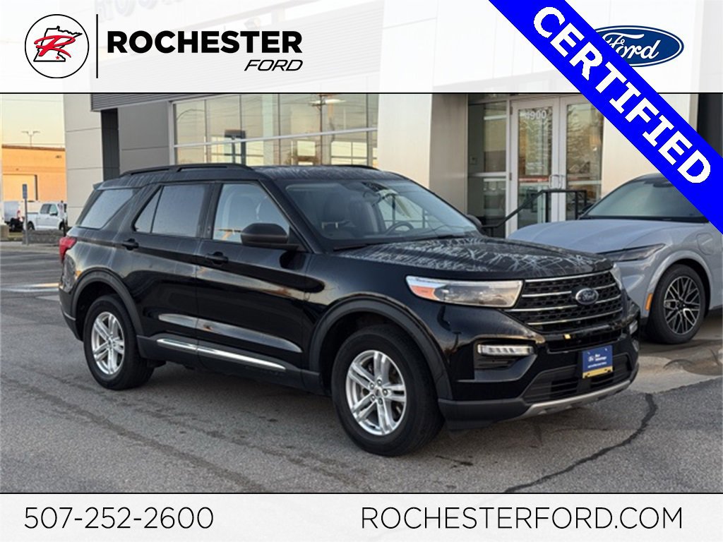 Certified 2022 Ford Explorer XLT w/ Equipment Group 202A image 5