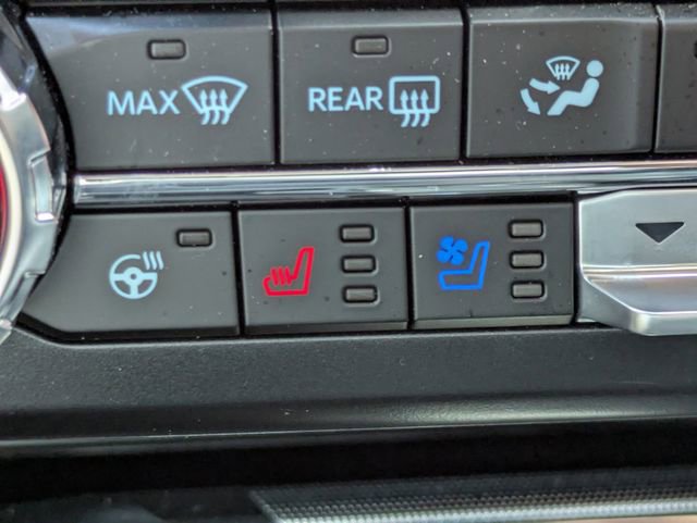 Certified 2026 Ford F350 Lariat w/ FX4 Off-Road Package AWD/4WD image 23