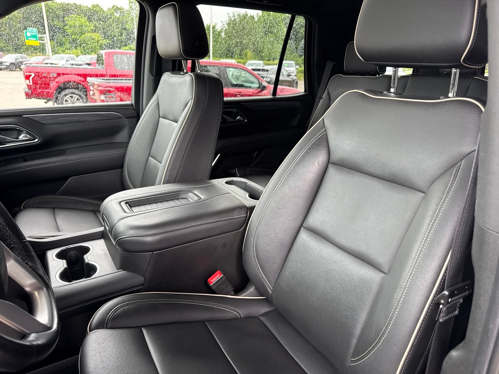 Used 2021 GMC Yukon SLT w/ SLT Premium Package AWD/4WD image 25