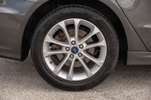 Certified 2020 Ford Fusion SE FWD image 10