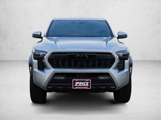 Used 2025 Toyota Tacoma TRD Off-Road w/ TRD Off Road Upgrade Package AWD/4WD image 2