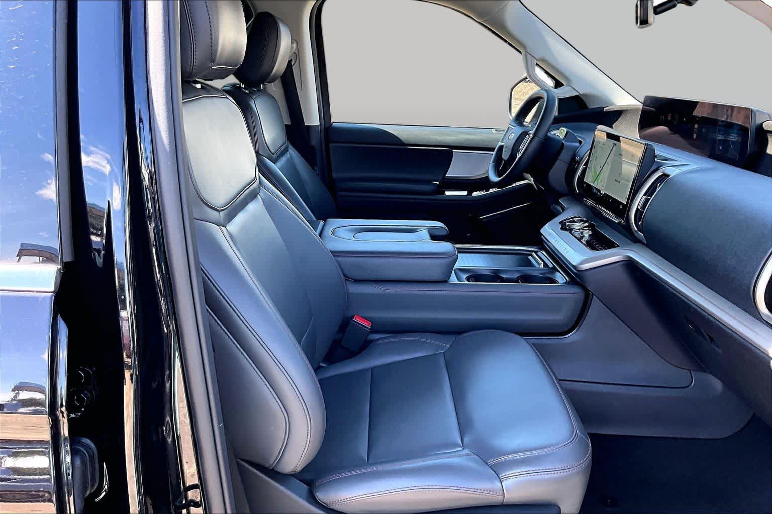 Certified 2025 Ford Expedition Active RWD image 11