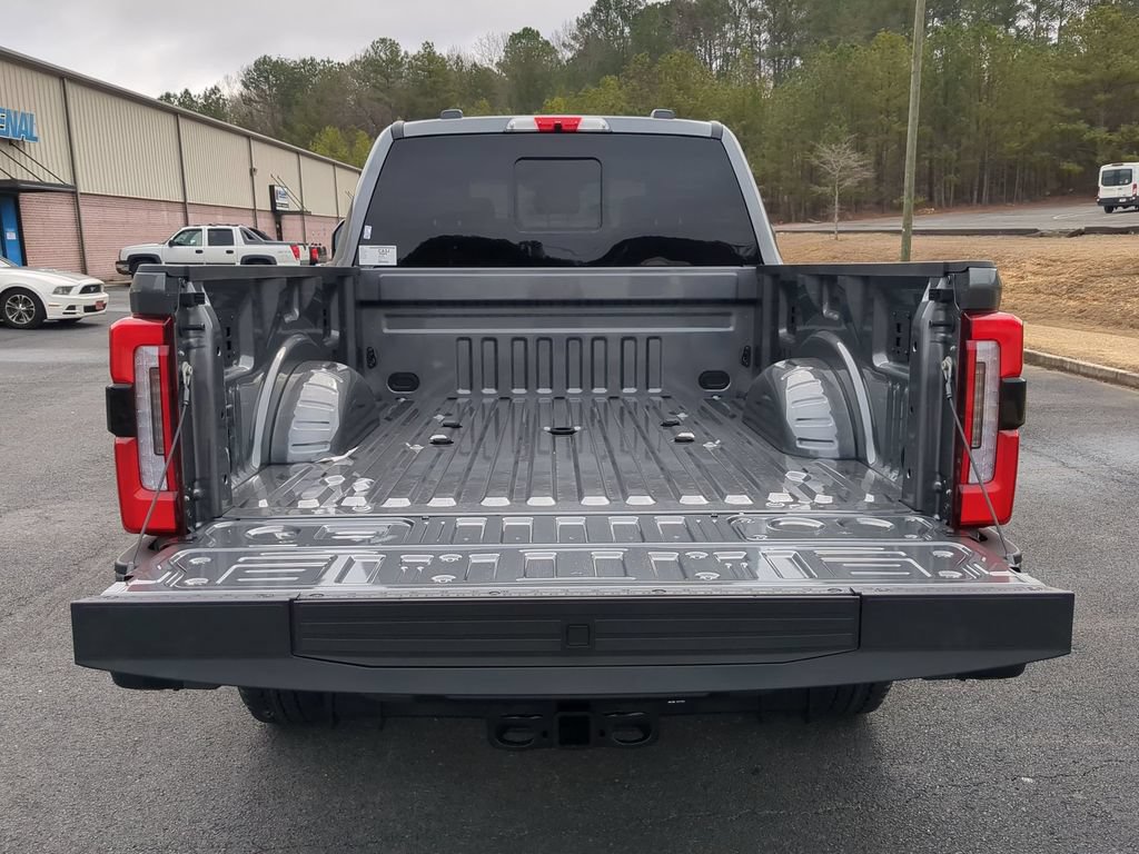 Certified 2025 Ford F250 Platinum AWD/4WD image 17