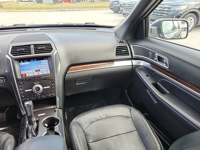 Certified 2017 Ford Explorer Limited w/ Equipment Group 301A image 23