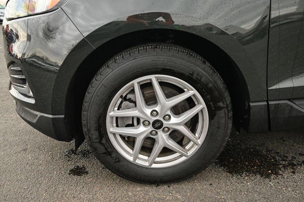 Certified 2024 Ford Edge SEL w/ Convenience Package image 16
