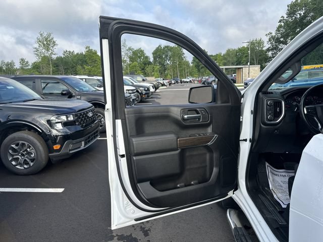Used 2021 Chevrolet Silverado 1500 LT w/ Z71 Off-Road Package AWD/4WD image 22
