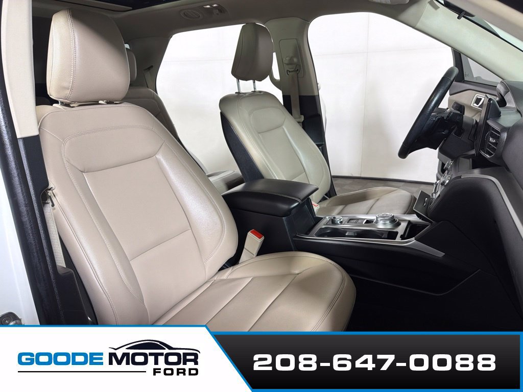 Certified 2020 Ford Explorer XLT w/ Equipment Group 202A AWD/4WD image 24