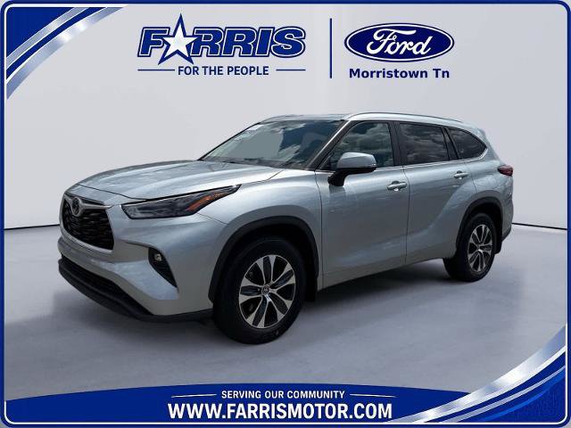 Used 2023 Toyota Highlander XLE AWD/4WD image 1