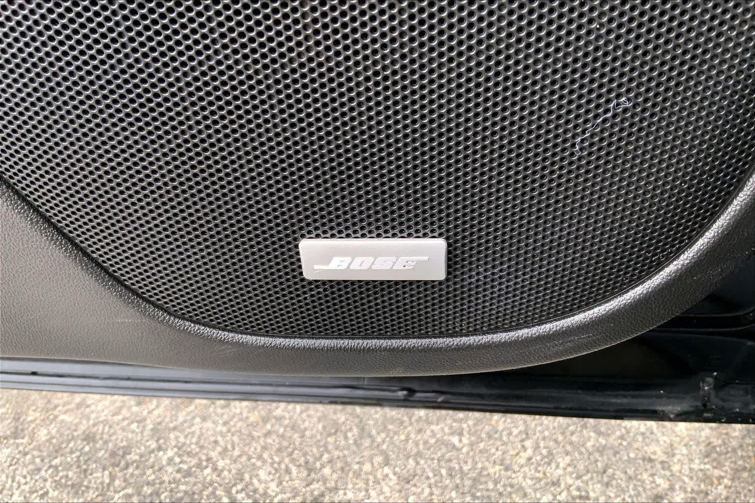 Used 2019 GMC Acadia SLT w/ LPO, Floor Liner Package FWD image 32