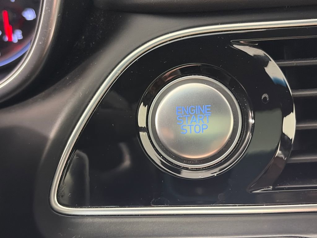 Used 2021 Genesis G70 3.3T w/ Prestige Package AWD/4WD image 23
