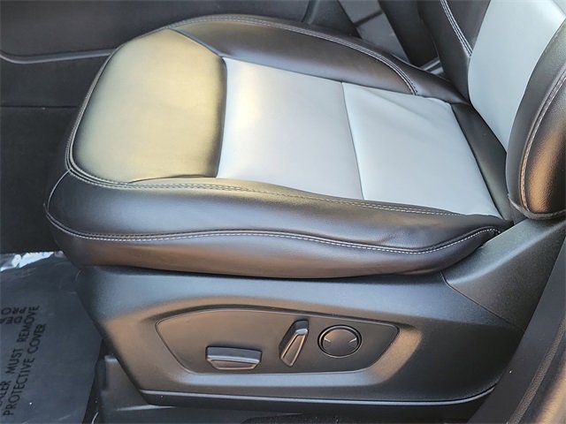 Certified 2022 Ford Explorer XLT w/ Equipment Group 202A image 15