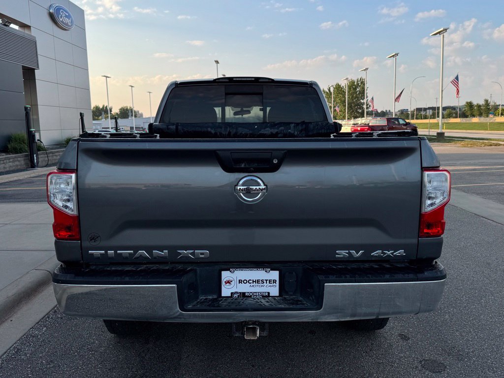 Used 2018 Nissan Titan SV AWD/4WD image 40