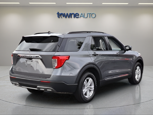 Certified 2023 Ford Explorer XLT w/ Equipment Group 202A AWD/4WD image 7
