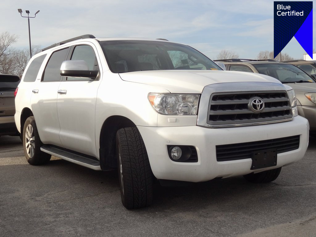 Used 2017 Toyota Sequoia Limited w/ Safety & Convenience Package image 1