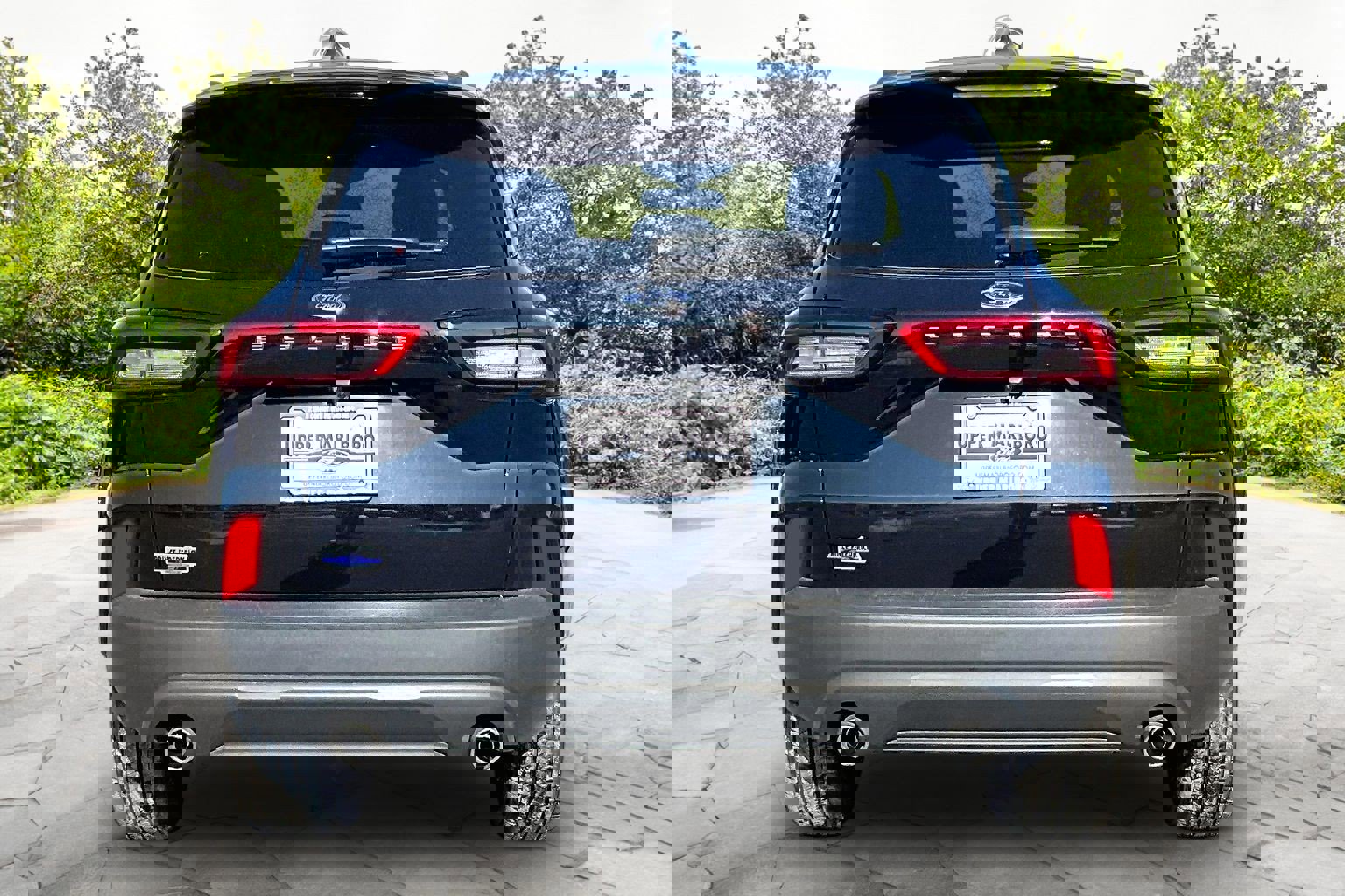 Certified 2025 Ford Escape ST-Line image 4
