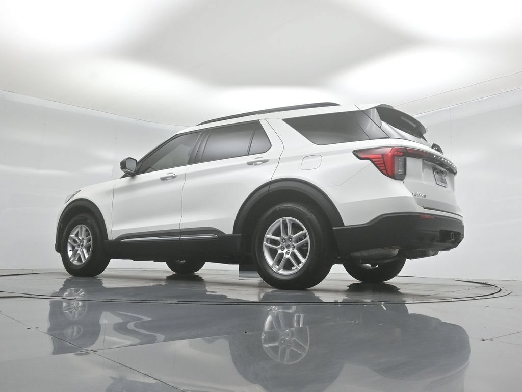 Certified 2025 Ford Explorer Active RWD image 52